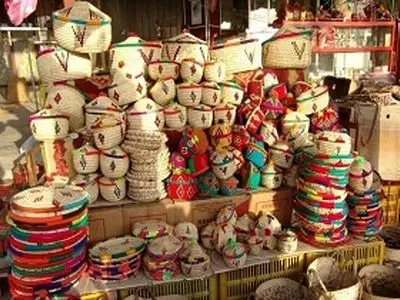 صنایع‌دستی آسیب‌پذیرترین بخش در ایام کرونا/ تسهیلات ۱۲ درصد سامانه کارا مناسب فعالین حوزه صنایع‌دستی نیست/فعالیت حدود ۷۰ رشته صنایع‌دستی در خوزستان 