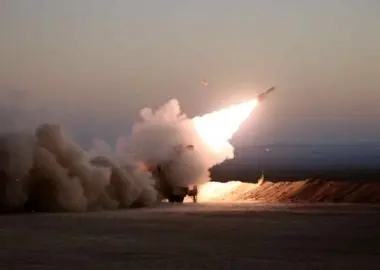 لحظه رهاسازی سرجنگی موشکهای با کلاهک خوشه‌ای ایران+فیلم