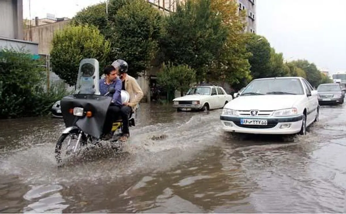 بارش باران در برخی از مناطق کشور/احتمال بالا آمدن ناگهانی آب رودخانه‌ها و مسیل‌ها در گیلان و مازنداران