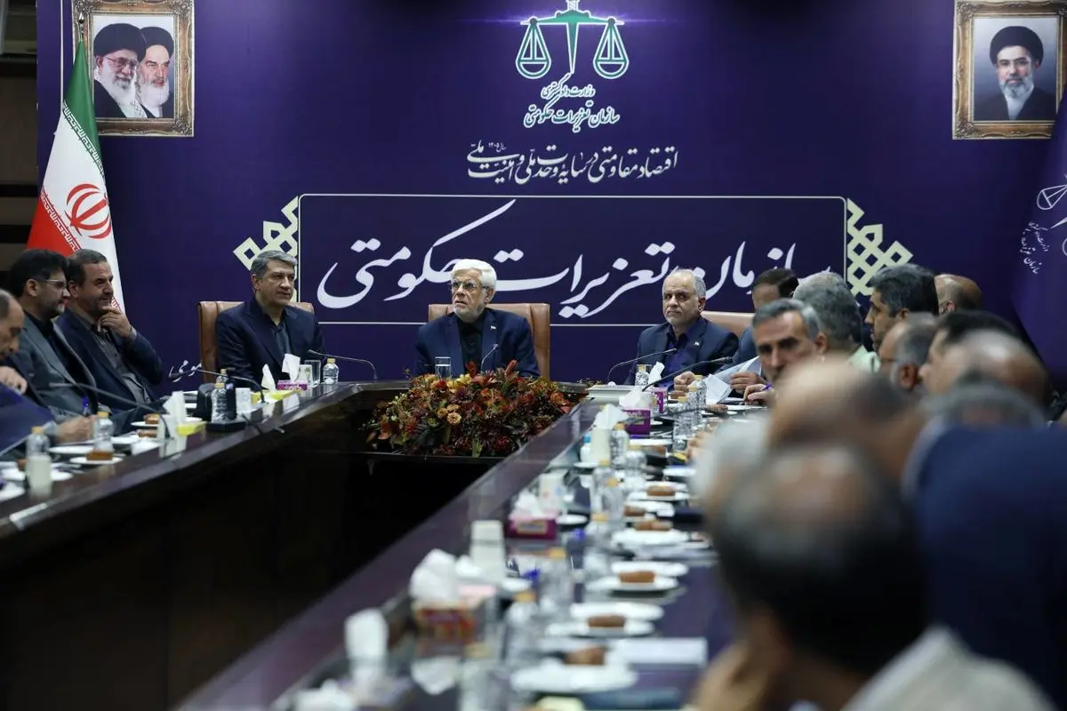  با گران‌فروشی و احتکار باید برخورد جدی شود/ قرارگاه فرماندهی واحد نظارت و بازرسی بر بازار تشکیل شد