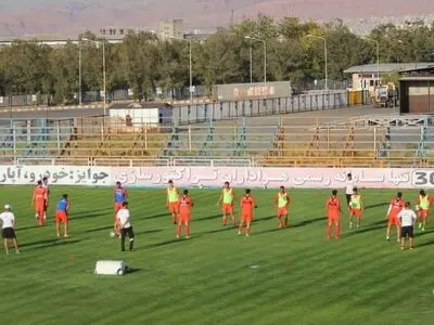 جلسه گل محمدی با سرخ پوشان و بازگشت هافبک مصدوم