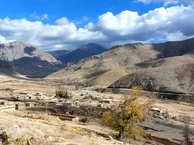 شناسایی و مستندنگاری محوطه‌های تاریخی در حوضه آبگیر سد قشلاق صحنه