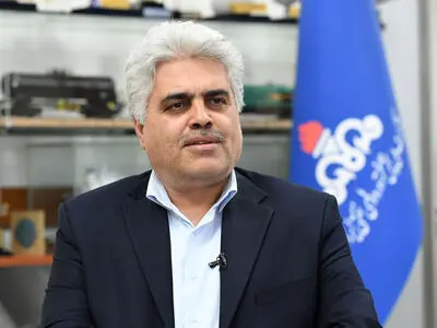 آخرین جزییات از سوخت‌گیری با کارت بانکی / فعلا در مرحله بررسی مدل‌ها هستیم