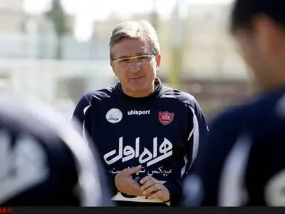 برانکو: همه بدانند یک سال‌ونیم‌ دیگر با پرسپولیس قرارداد دارم/ دنبال این هستیم که در خط دفاع هم تیم‌مان را تقویت کنیم