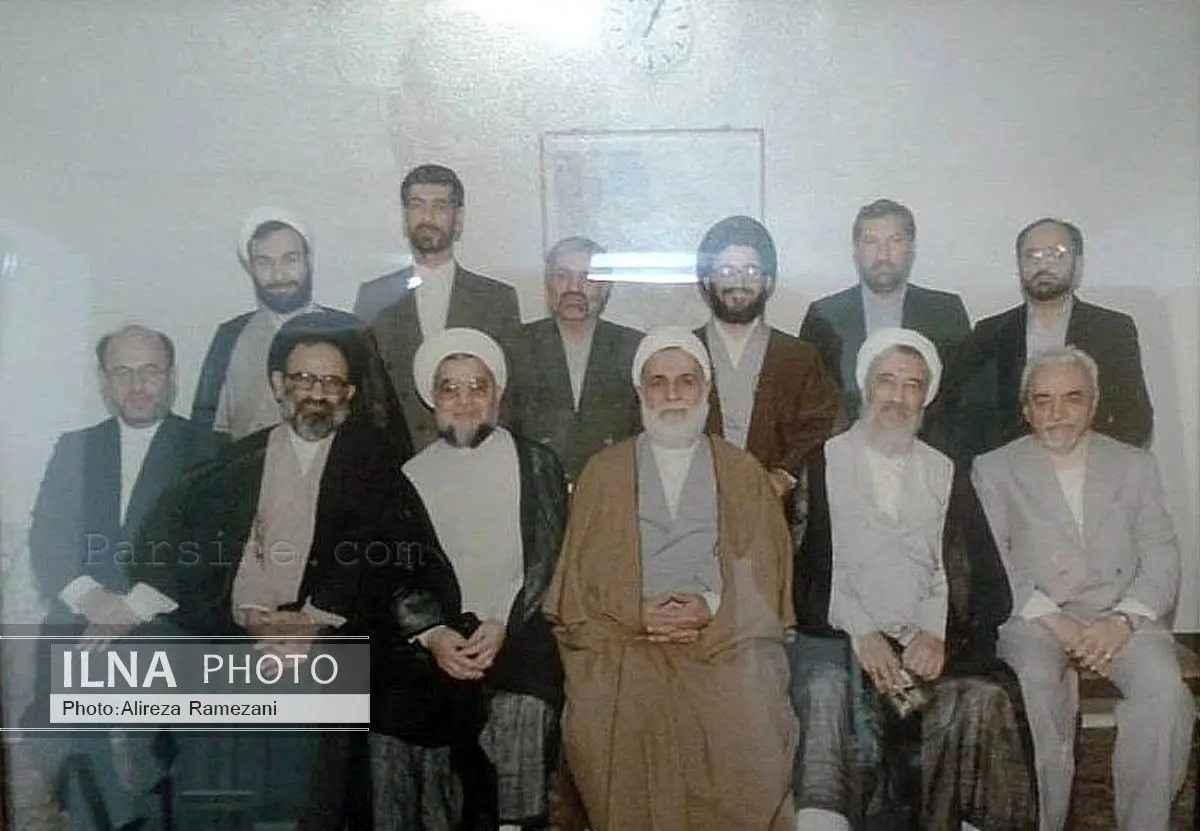 عکس: حسن روحانی در هیات رئیسه مجلس چهارم