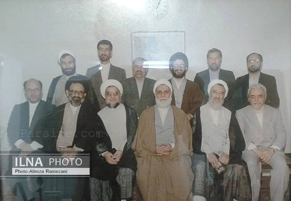 عکس: حسن روحانی در هیات رئیسه مجلس چهارم 