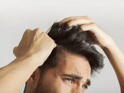 ۱۶ نسخه خانگی برای درمان خارش کف سر
