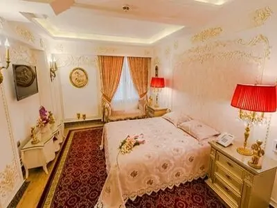 هتل قصر طلایی مشهد و تجربه اقامت در قصری مجلل و به یاد ماندنی