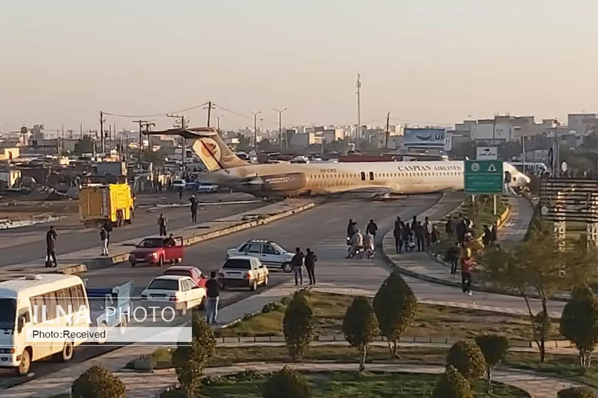 حادثه در فرود هواپیمای تهران- بندر ماهشهر/ فرجی: تلفات جانی نداشتیم+فیلم