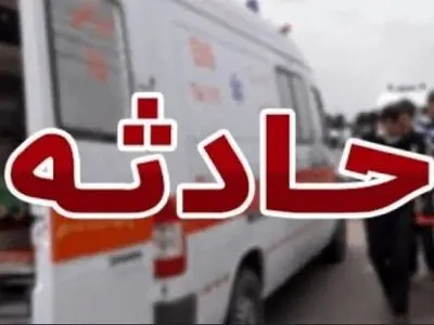 بازهم واژگونی مینی‌بوس سرویس کارگران/ مصدومیت ۸ کارگر در ابرکوه