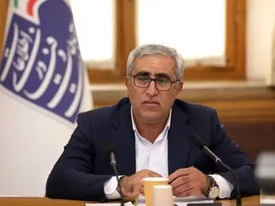 مجلس باید از حواشی سیاسی فاصله بگیرد/ تمرکز بر معیشت مردم، جایگزین مناقشات سیاسی شود