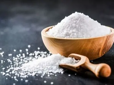 خوردن نمک زیاد چه بلایی سرتان می‌آورد