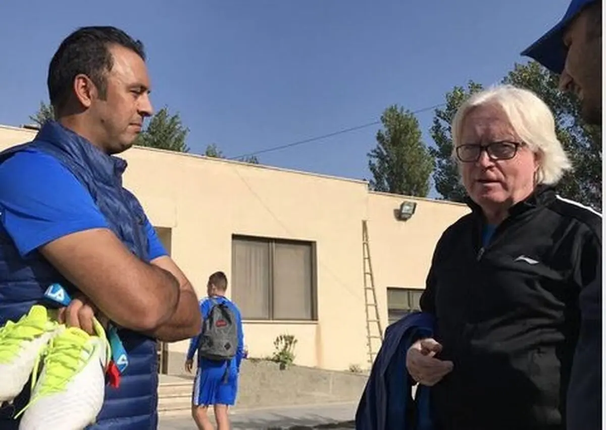 رنگ پیراهن استقلال و نساجی مشخص شد