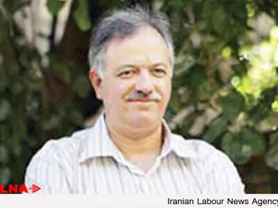 احمدی‌نژاد توان کار تشکیلاتی برای ورود به انتخابات را ندارد
