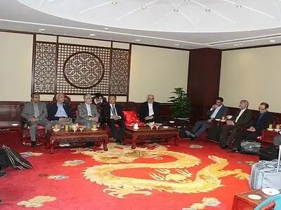 ایران والصین شریکان استراتیجیان فی مشروع طریق الحریر