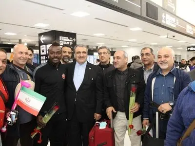 استقبال سفیر ایران در ژاپن از پرسپولیسی ها/ رحمانی موحد: وعده ما با ایرانی ها در ورزشگاه ایباراکی(عکس)