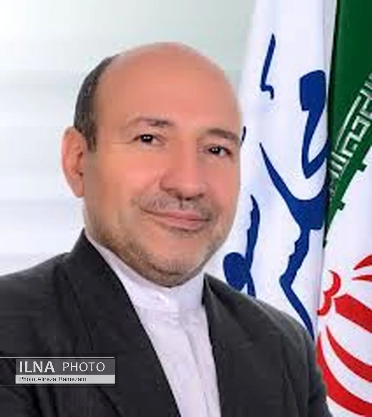 سرمایه گذاری در صنایع نفت، گاز، پتروشیمی و معادن توجیه اقتصادی بیشتری دارد