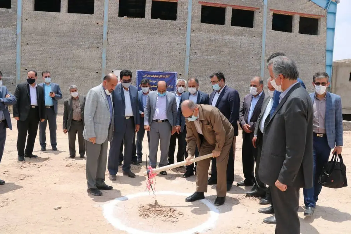 آغاز عملیات ساخت دومین مرکز آموزشی شرکت چادرملو در اردکان