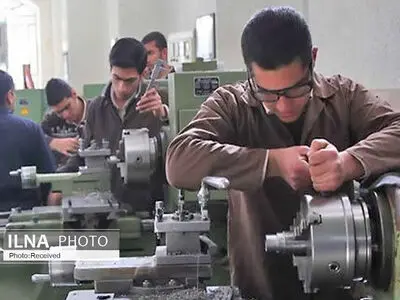 لزوم مهارت آموزی با رویکرد تربیت نیروی انسانی ماهر برای بازار کار 