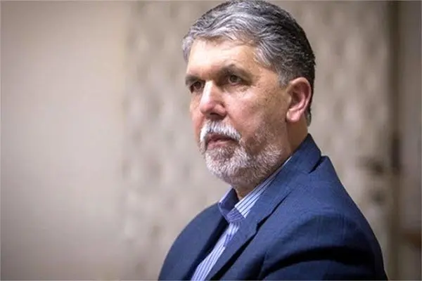 قدردانی وزیر فرهنگ و ارشاد اسلامی از کارکنان اسکله بندر شهید رجایی