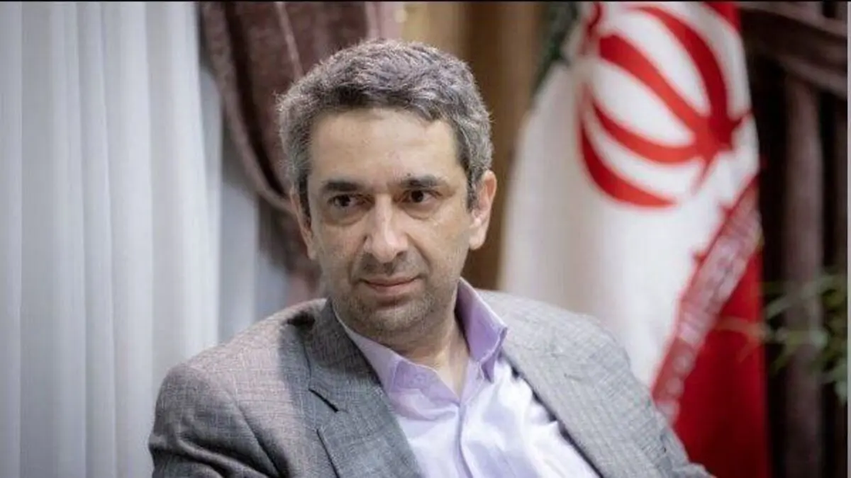  باید باور کنیم که گره مشکلات به دست خودمان باز می شود