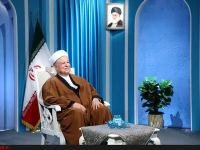 انتخاب با مردم است، دیگران دست از اهانت و تخریب بردارند