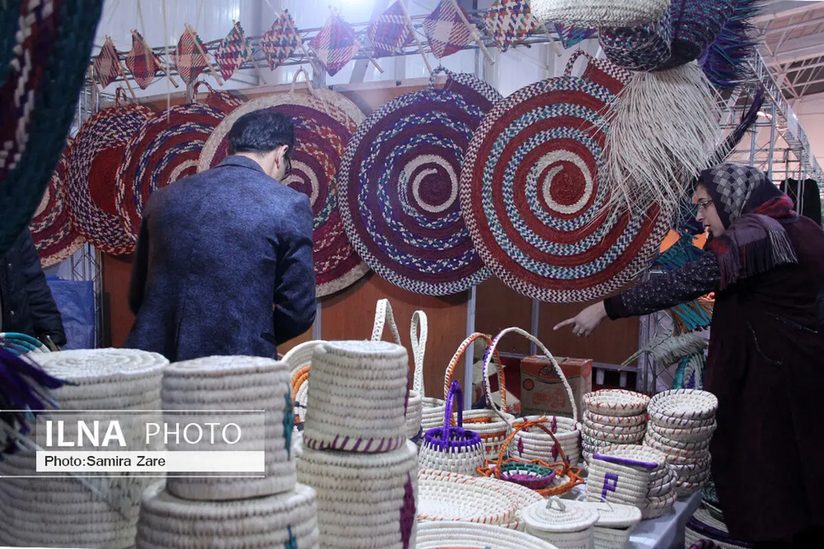 نمایش هنرهای سنتی ۱۴ استان در سیزدهمین نمایشگاه ملی صنایع دستی فارس
