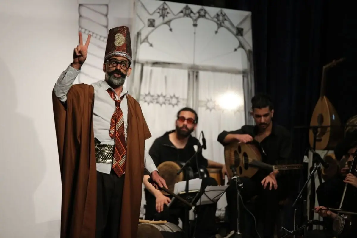 چه کسانی به تماشاخانه سنگلج رفتند؟/ تخفیف تماشای «سندباد و فیروز» در یکشنبه