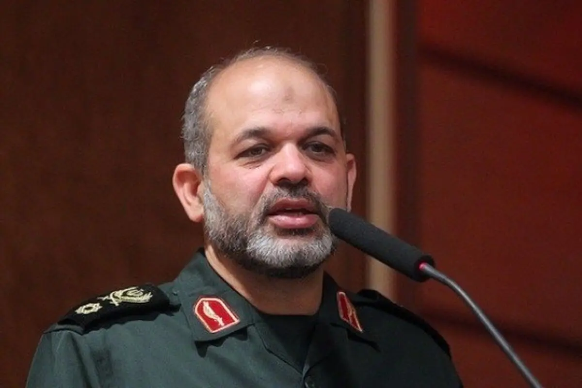 به خاطر حضور شهدا جامعه ما یک جامعه با نشاط است