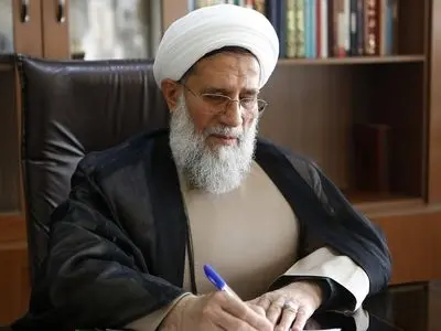 رئیس سازمان عقیدتی سیاسی ارتش روز نیروی دریایی را تبریک گفت