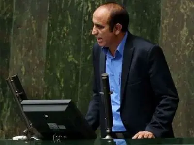 ضرورت کیفیت‌بخشی در دانشگاه آزاد/ عملکرد فرهاد رهبر مبنای علمی نداشت 