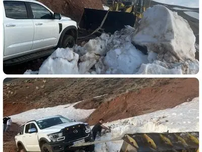 نجات سرنشینان خودروی گرفتار در گردنه گراب طالقان توسط راهداران گچسر