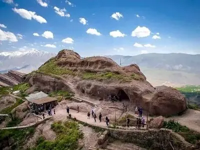 مدرسه متروکه، مکان ایجاد موزه اشیای تاریخی در الموت‌ شرقی شد