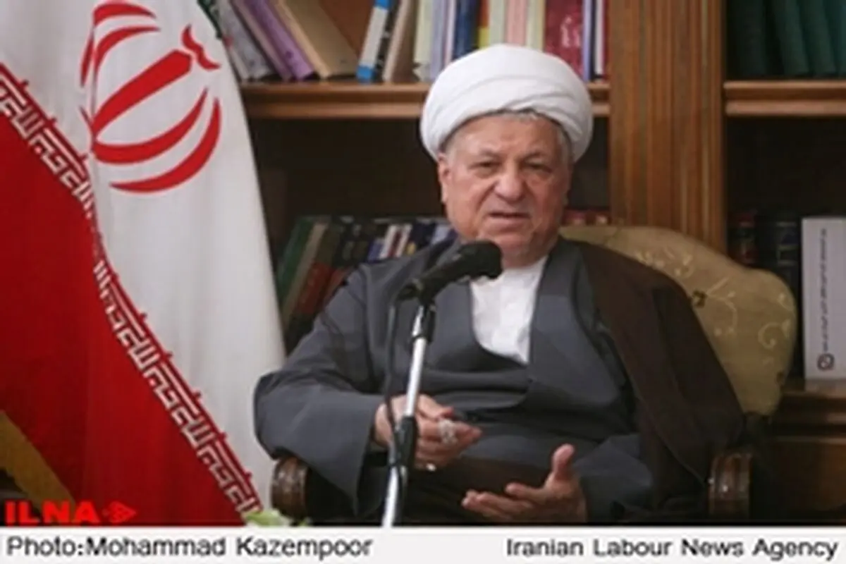 انتقاد آیت‌الله هاشمی رفسنجانی از نحوه مدیریت سازمان تامین اجتماعی در دولت سابق