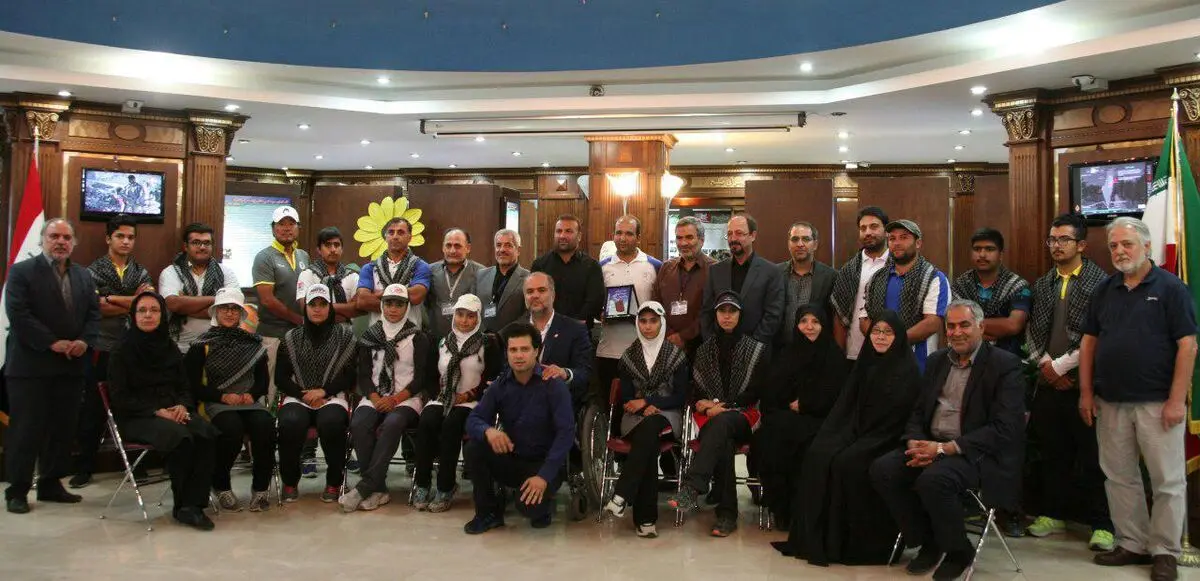 بازدید ملی پوشان تیراندازی با کمان از موزه صلح تهران