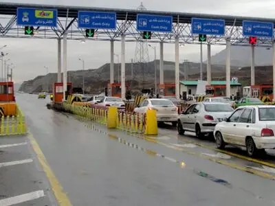 تشریح نحوه پرداخت الکترونیکی عوارضی آزادراه‌ها/ پرداخت عوارض تمام آزادراه‌های کشور تا تیرماه سال آینده الکترونیک می‌شود  