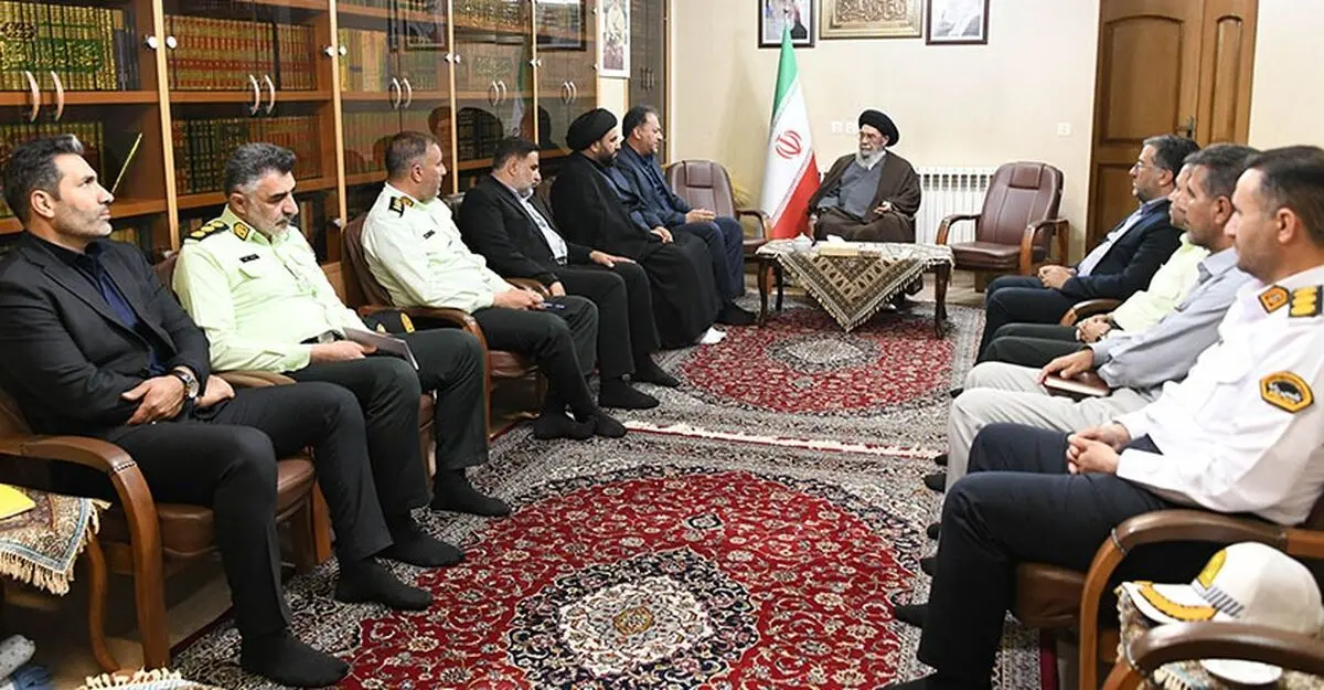 ایستادگی نظام پس از شهادت رهبر انقلاب، یک معجزه است