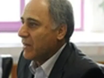 بازدید مدیر عامل باشگاه پرسپولیس از ورزشگاه درفشی‌فر