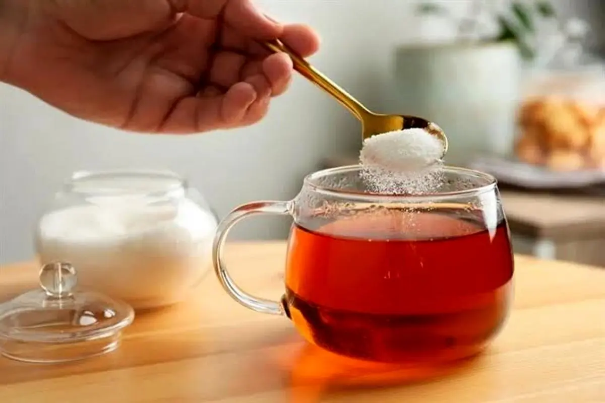 چای شیرین یا نوشابه؛ کدام‌یک قند خون را بیشتر بالا می‌برد؟