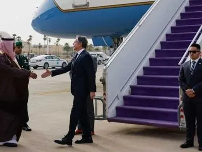 Blinken arrives in Saudi Arabia