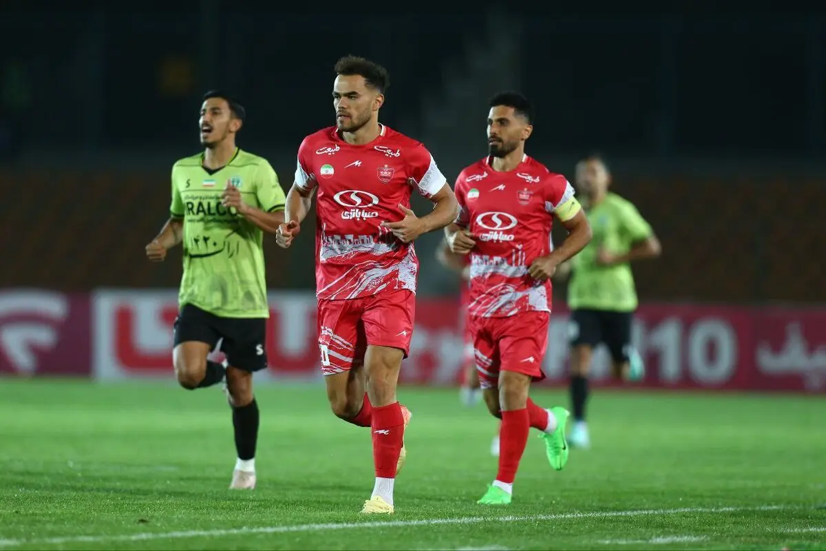 اورونوف بالاخره به پیشنهاد تمدید با پرسپولیس واکنش نشان داد