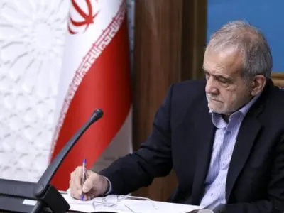 انتصاب عبدالناصر همتی به عنوان رئیس کل بانک مرکزی 