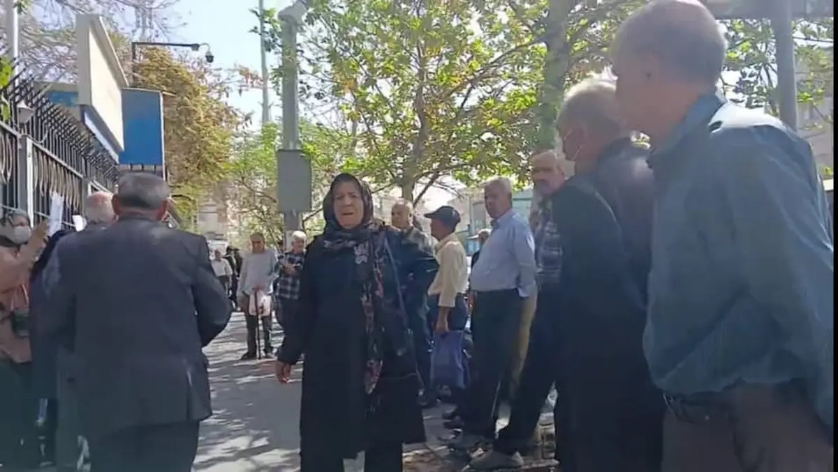تجمع دوباره بازنشستگان فولاد و معدن در تهران و اصفهان
