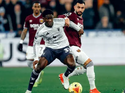 منچستریونایتد در وقت‌های اضافه از شکست فرار کرد