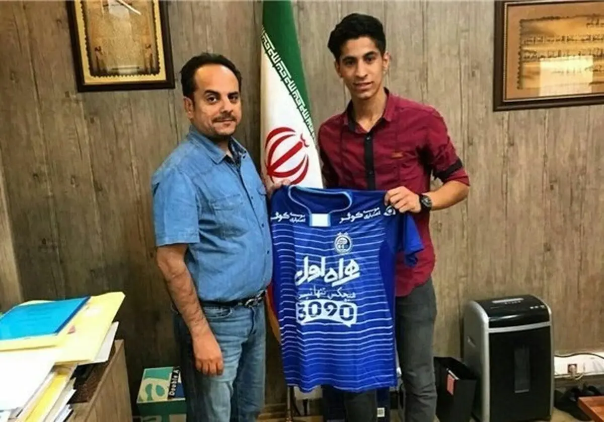 هافبک جوان استقلال به قشقایی شیراز پیوست(عکس)