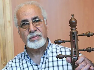 کتاب "شعر؟ یا موسیقی؟" آذرسینا منتشر شد