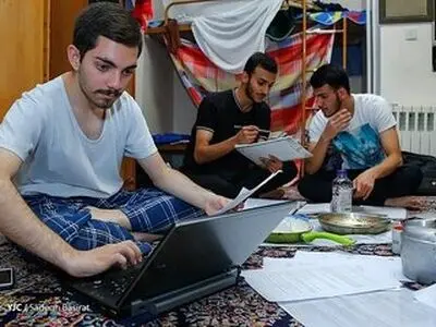 دانشجویان خوابگاهی‌ از دوری خانواده افسرده می شوند/ دانشجویان نسل Z چه مشکلاتی دارند؟