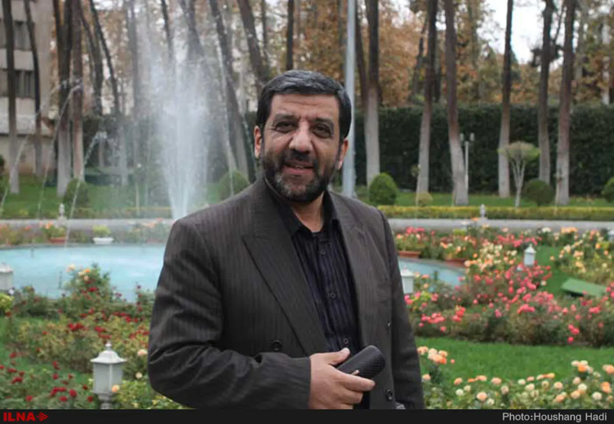حصر به هیچ وجه ارتباطی با رهبری نداشت/ بکاربردن لفظ خس و خاشاک از سوی احمدی‌نژاد در سال ۸۸، فضا را متشنج‌تر کرد/ اگر حصر را کم‌کم بردارند، آرام آرام نگرانی‌ها کاهش پیدا می‌کند