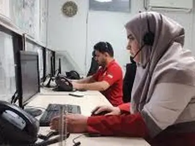 نجات جان نوزاد ۴۰ روزه با راهنمایی تلفنی اپراتور هلال احمر مشهد/فیلم
