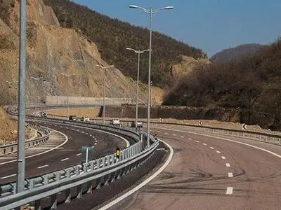 بهره‌برداری چهار قطعه آزادراهی در سال آینده/ اعمال عوارض روی قبوض
